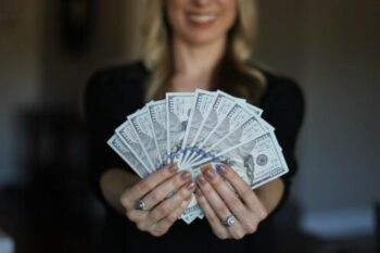 Scale Your Income: Why Wealthy Affiliate Makes Sense for Writers